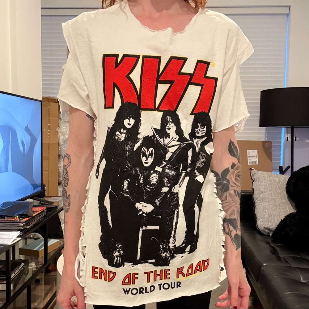 KISS end of the road tour band tee Size small
